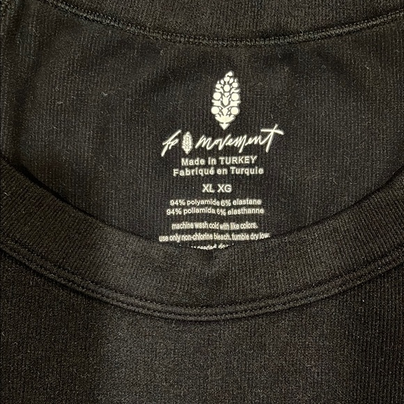 Free people women top size XL
Excellent condition
Great for working out - Picture 2 of 6